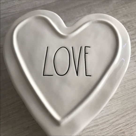 Rae Dunn Love ❤️ jewelry heart - Picture 6 of 7